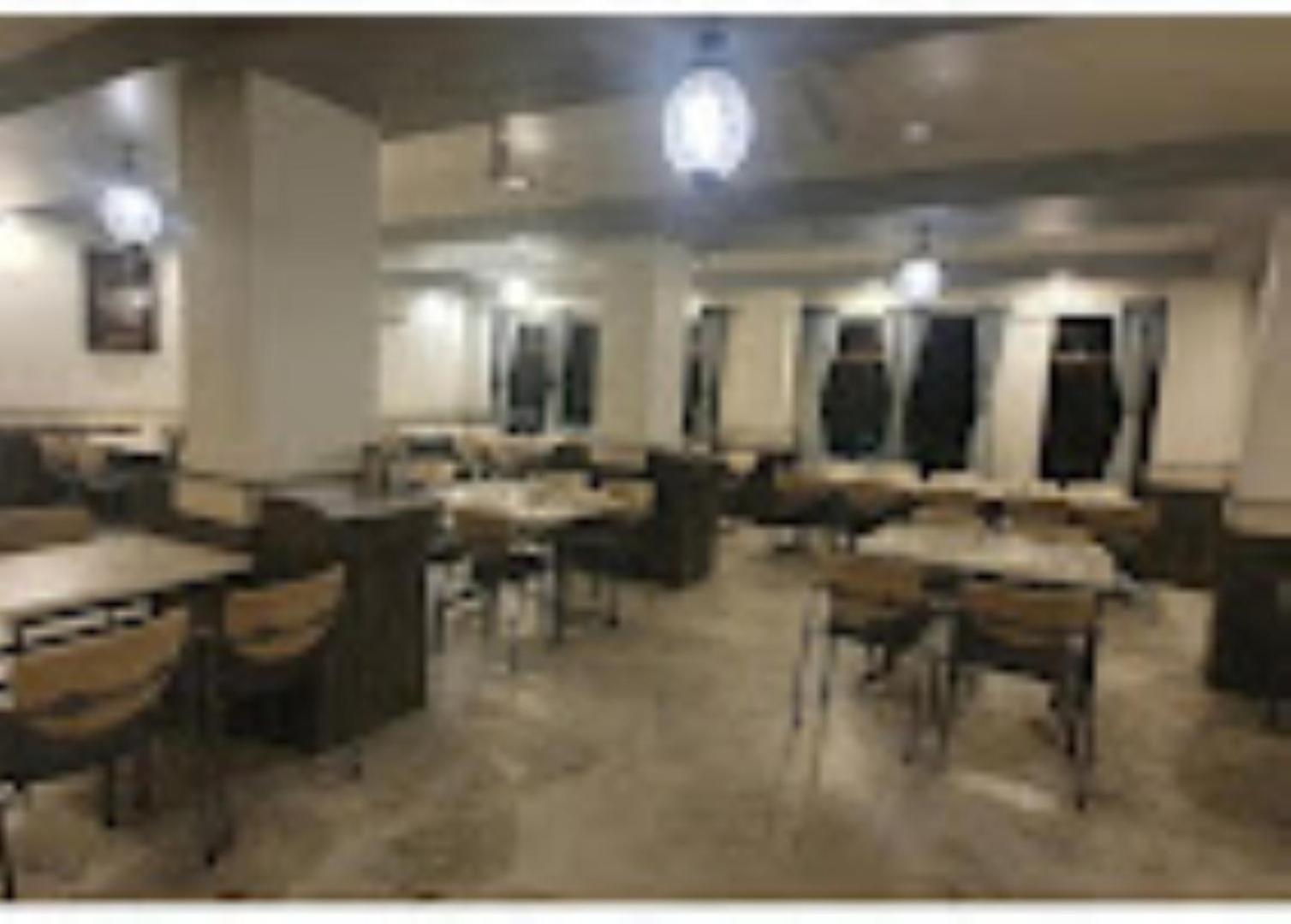 Hotel Pritam Palace , Dhule Dış mekan fotoğraf