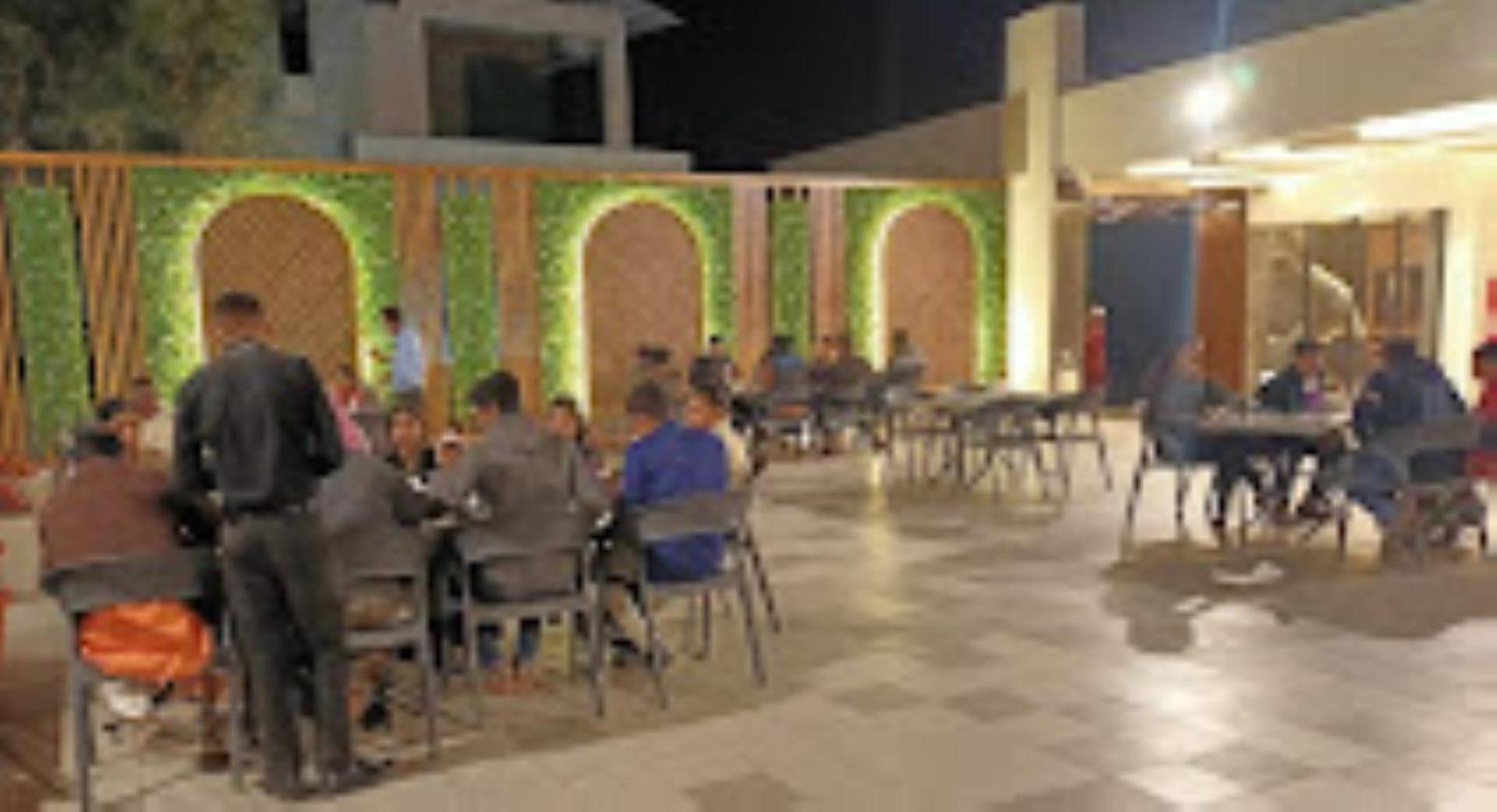 Hotel Pritam Palace , Dhule Dış mekan fotoğraf